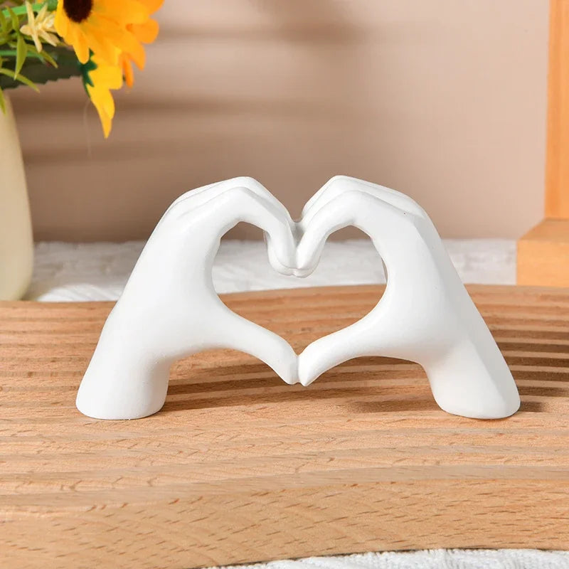 Heart Hand Figuring Decoration Love