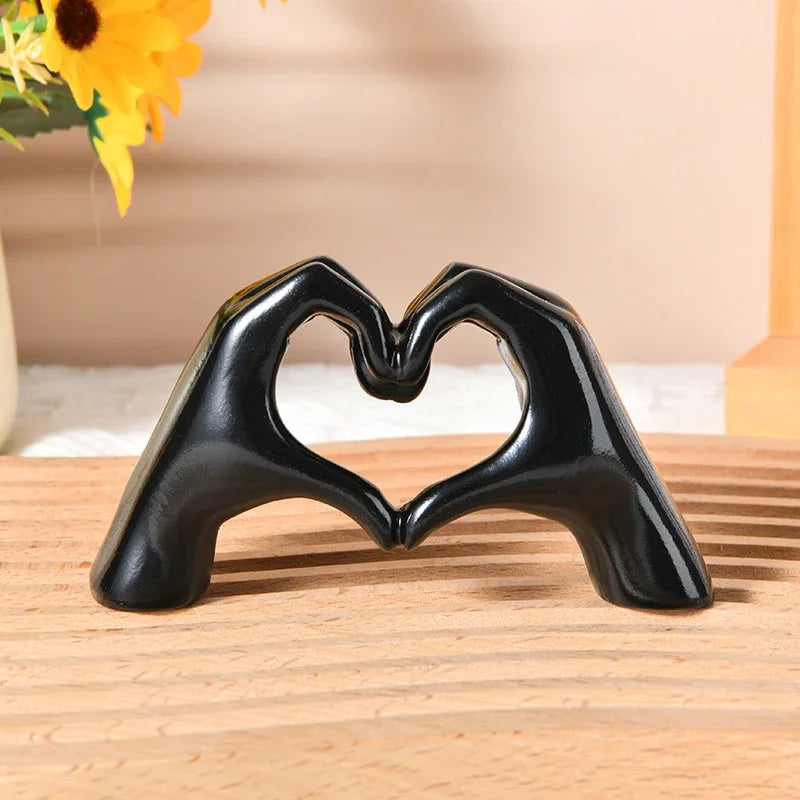 Heart Hand Figuring Decoration Love