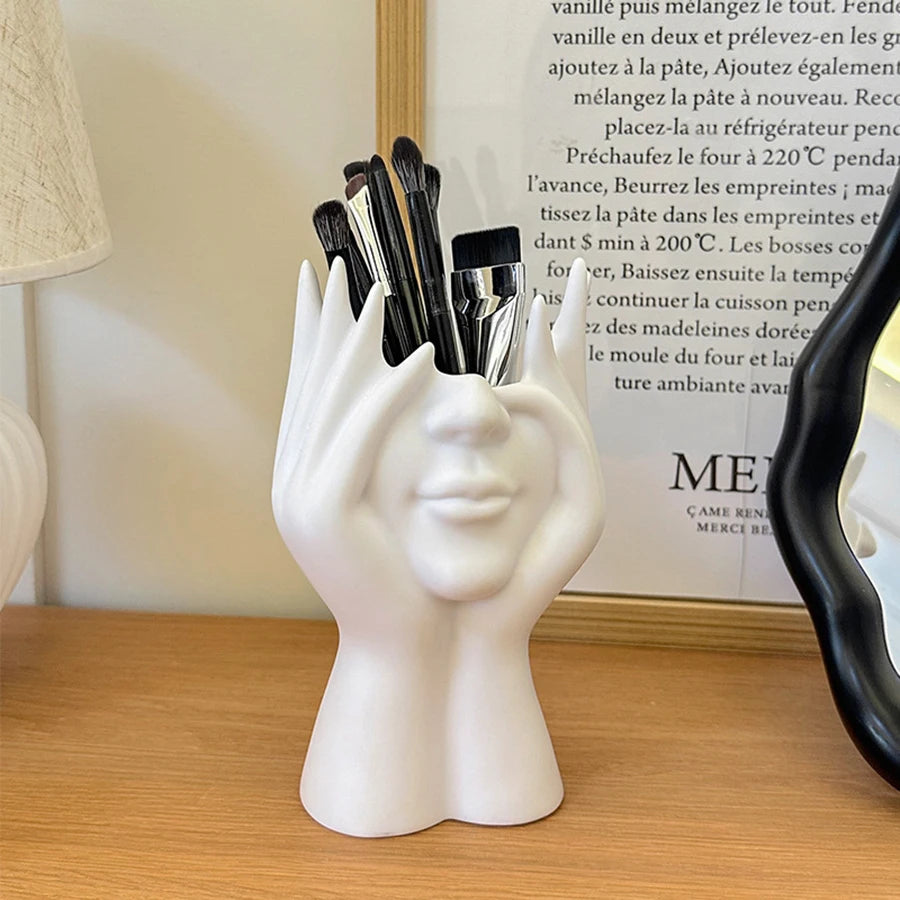 Feminine Make-Up Brush Vase Holder