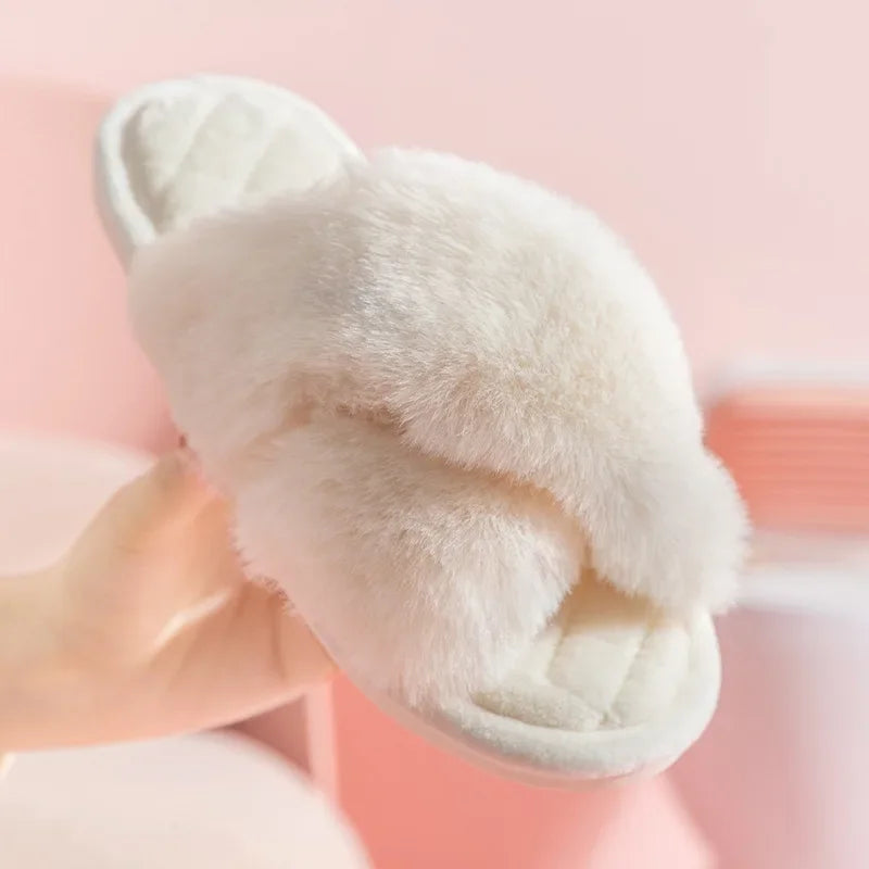 Women's Fur Crisscross Slippers
