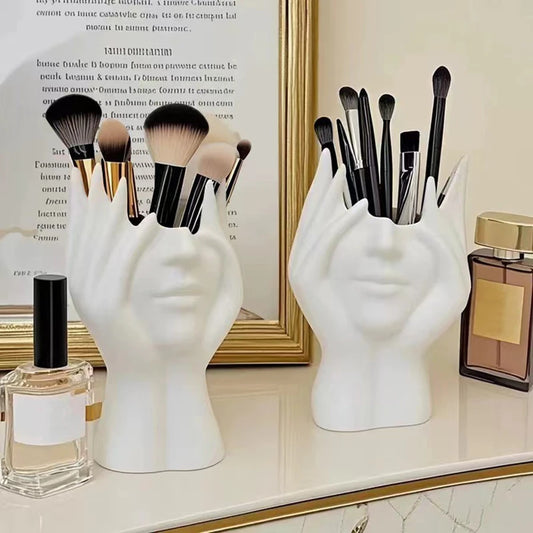 Feminine Make-Up Brush Vase Holder