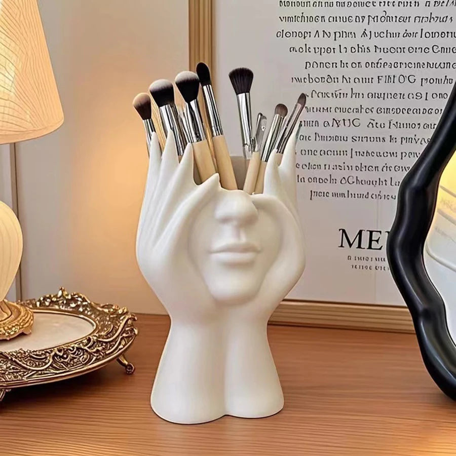 Feminine Make-Up Brush Vase Holder